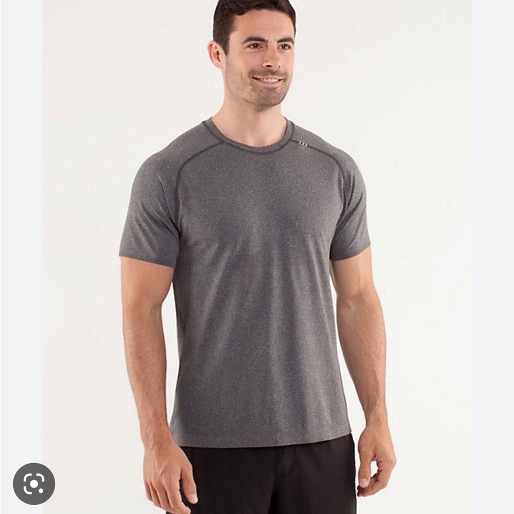 Lululemon"Metal Vent Tech Short Sleeve